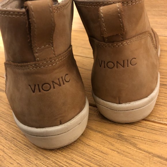 Vionic SHAWNA bootie, size 9, zip on booties - Picture 13 of 16